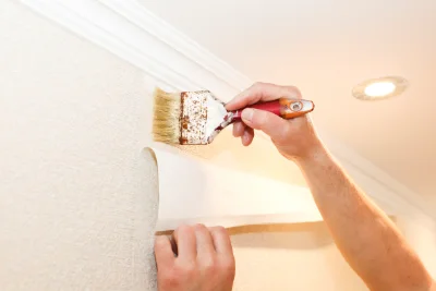Pose de papier peint au Frêche — revêtements muraux et toiles de verre